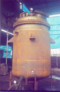 Jacketed pressure vessel