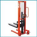 c9eb291a_hydraulic-stacker1